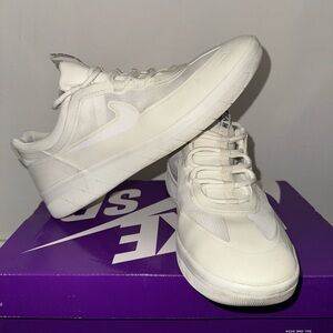 Size 10 Nike Nyjah White